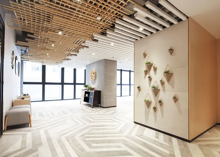 Ease Access Tsuen WanAirport Hotel